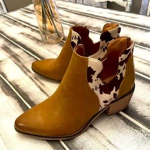 Beautiful New Pierre Dumas size 8.5 Booties Women’s